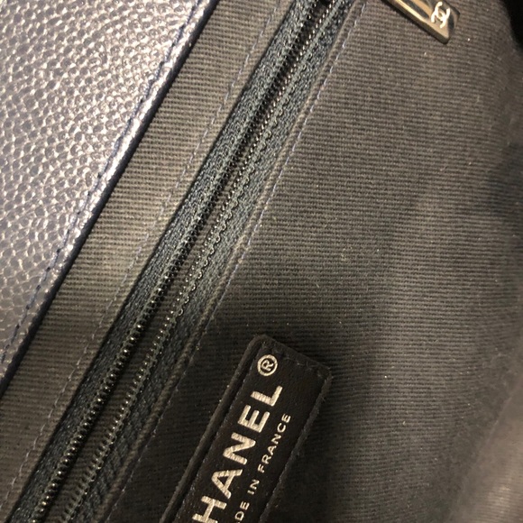 Chanel Clutch - Picture 4 of 4